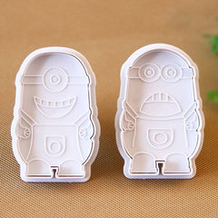 Biscuit cutters with Minion cartoon characters, 2 pieces