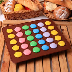 Macaron silicone placemat, size of placemat 28*25.5 cm, circle diameter 3.8 cm