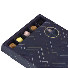 علبة فاخرة للشكولاتة والحلويات بنافذة شفافة اللون كحلي -25 قسم