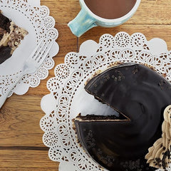 مفارش ابيض مزخرف