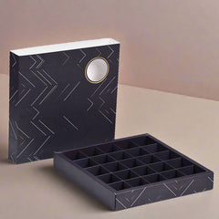 علبة فاخرة للشكولاتة والحلويات بنافذة شفافة اللون كحلي -25 قسم