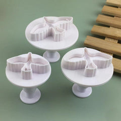 Plastic ice cutter 2 pieces