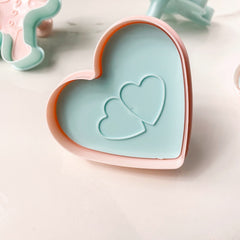 قطاعة بلاستيك كوكيز قلب مع وردة
