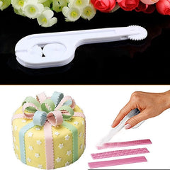 Sugar paste cutting machine with 3 wheels 